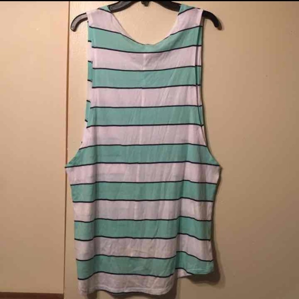 Victoria’s Secret Large Tank Top - Picture 3 of 11